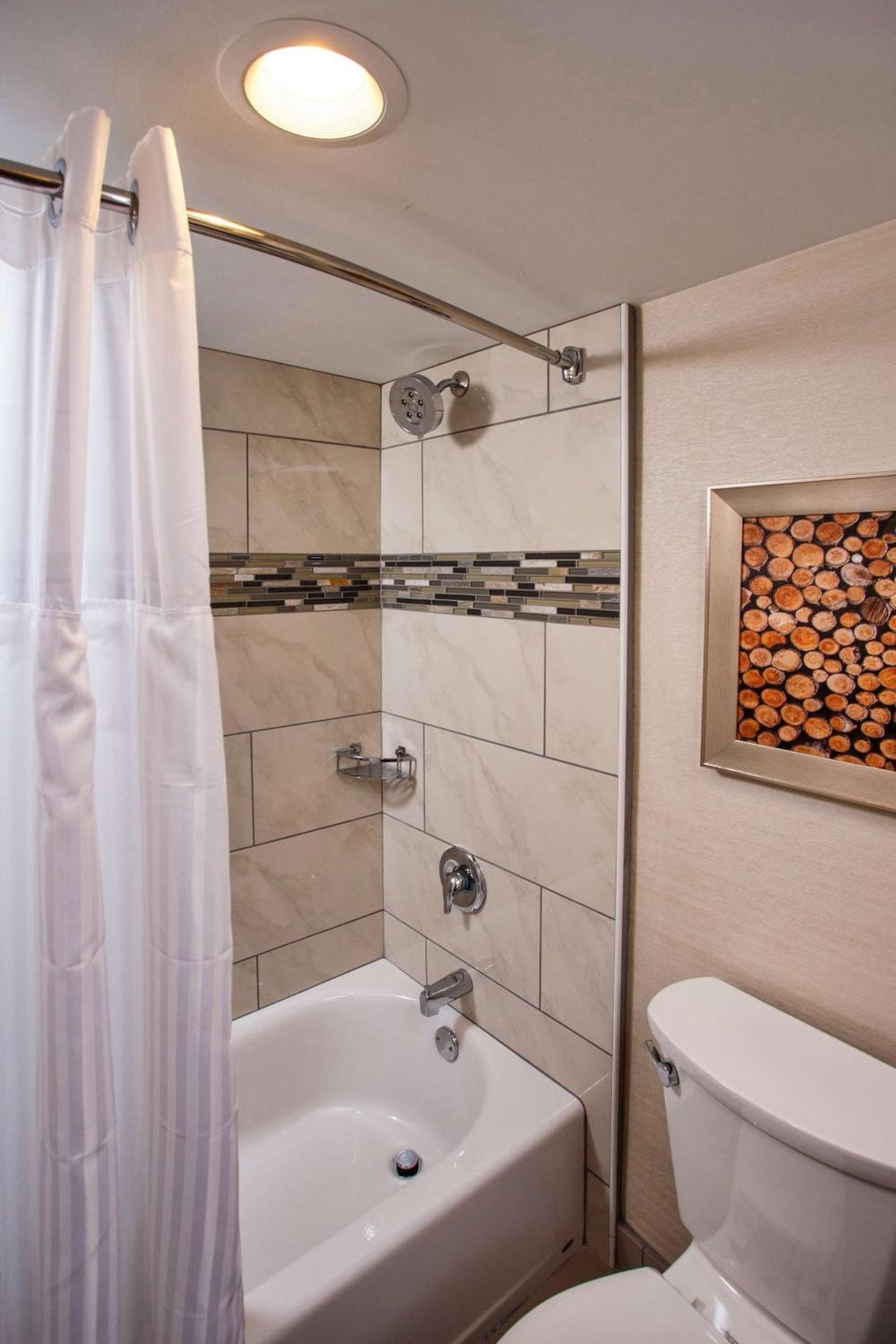 Doubletree By Hilton Neenah Dış mekan fotoğraf