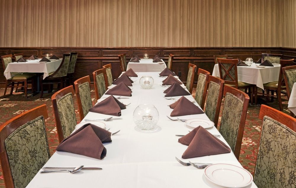 Doubletree By Hilton Neenah Restoran fotoğraf